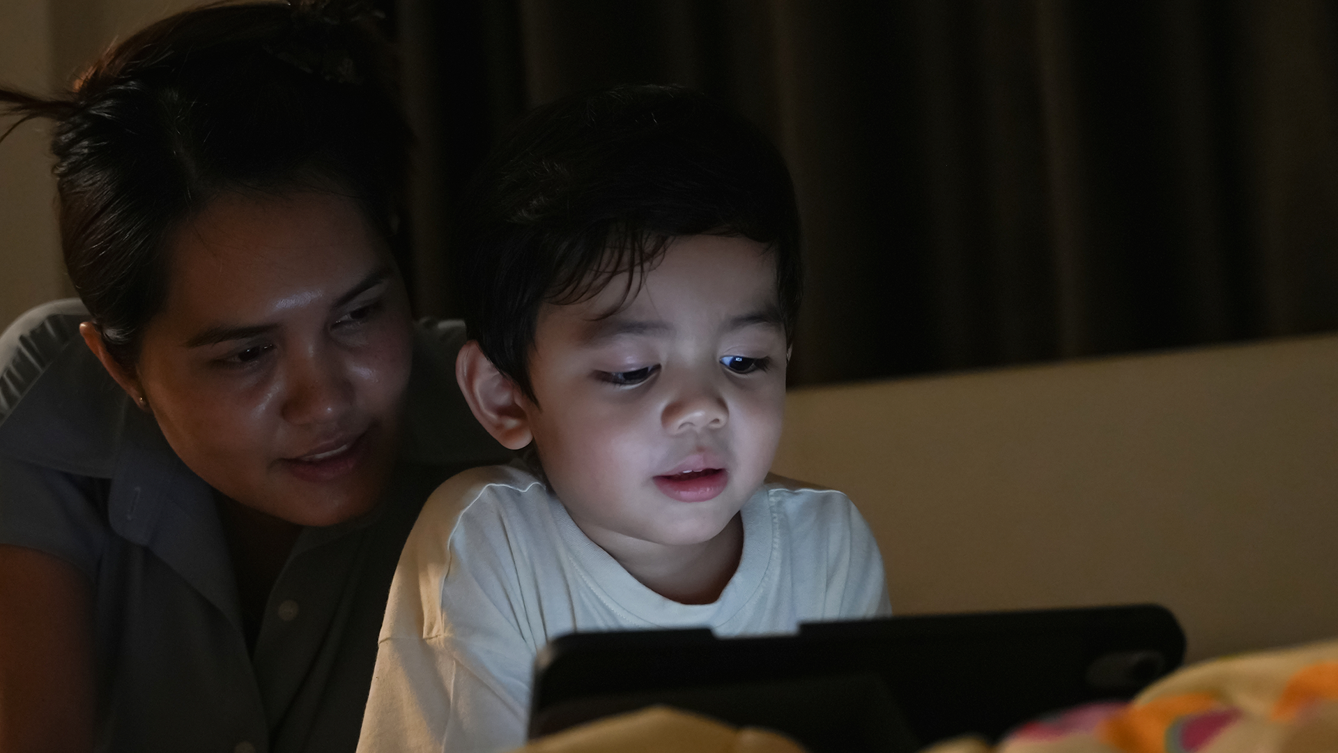 Setting screen time rules: what really matters? 